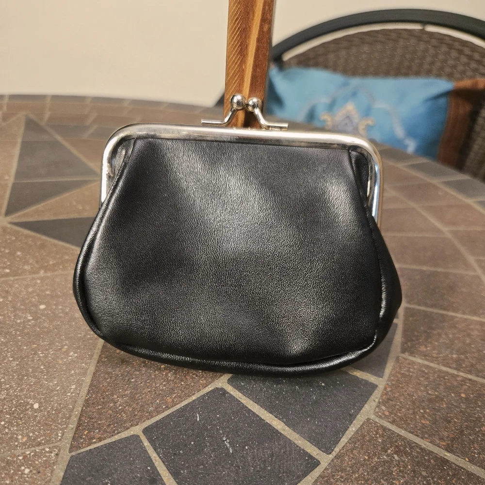 Harry Potter Hufflepuff Coin Purse - Picture 3 of 8